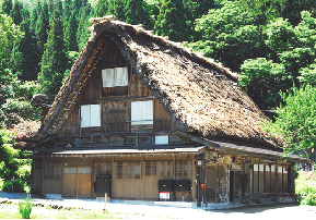 写真:合掌造り