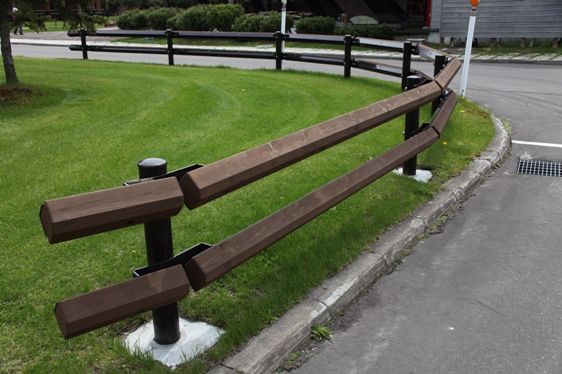 林産試験場構内に設置されたビスタガード 林産試験場構内に設置されたビスタガード