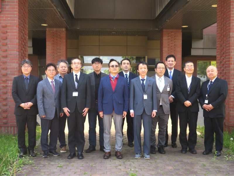 集合写真（食品加工研究センター）